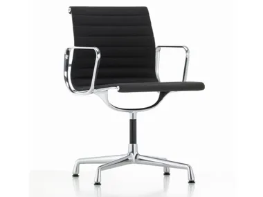 Sedia a razze in tessuto con braccioli ALUMINIUM CHAIR EA 103 Vitra