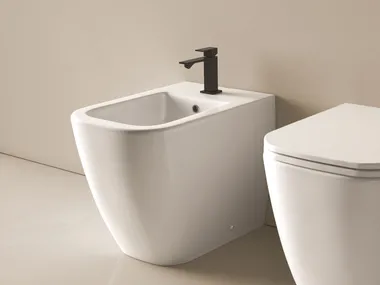 Bidet in ceramica a pavimento TEO DISENIA