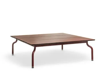 Tavolino quadrato basso con piano in teak o pietra lavica SOUTH Magis