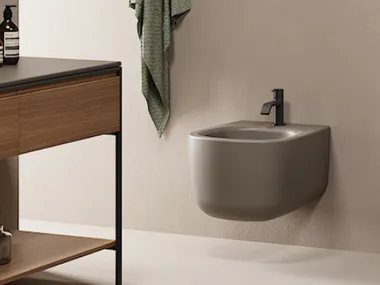 Bidet sospeso in ceramica OVVIO Nic