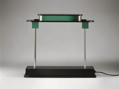 Lampada da tavolo a LED in resina PAUSANIA Artemide