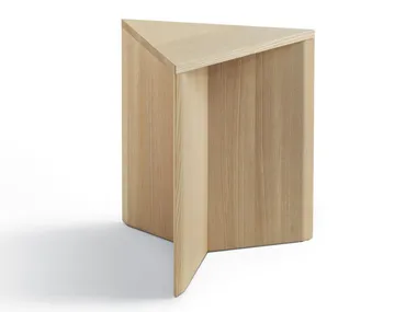Sgabello basso in legno massello FORME Passoni