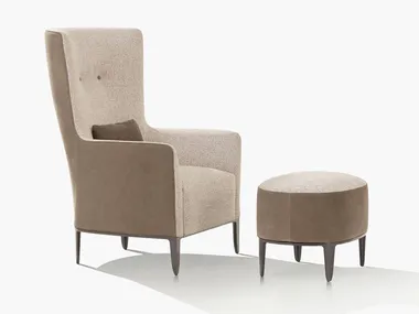 Poltrona bergère in tessuto con schienale alto GENTLEMAN Poliform