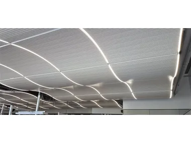 Pannelli per controsoffitto fonoassorbente in legno WAVE Stefani