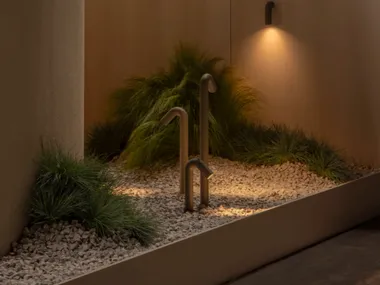 Lampada da terra per esterno PIPES Vibia