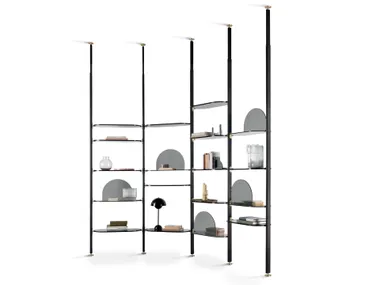 Libreria in metallo e vetro con fissaggio pavimento-soffitto ALBA arflex
