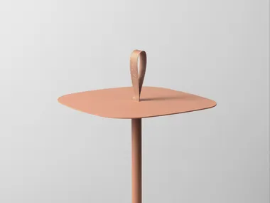 Tavolino alto in acciaio verniciato a polvere BLT SIDE TABLE +kouple